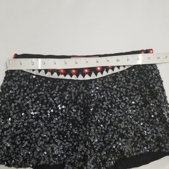 𝅺free PEOPLE Wild Heart Kyra Sequin Short! - Picture 3 of 8
